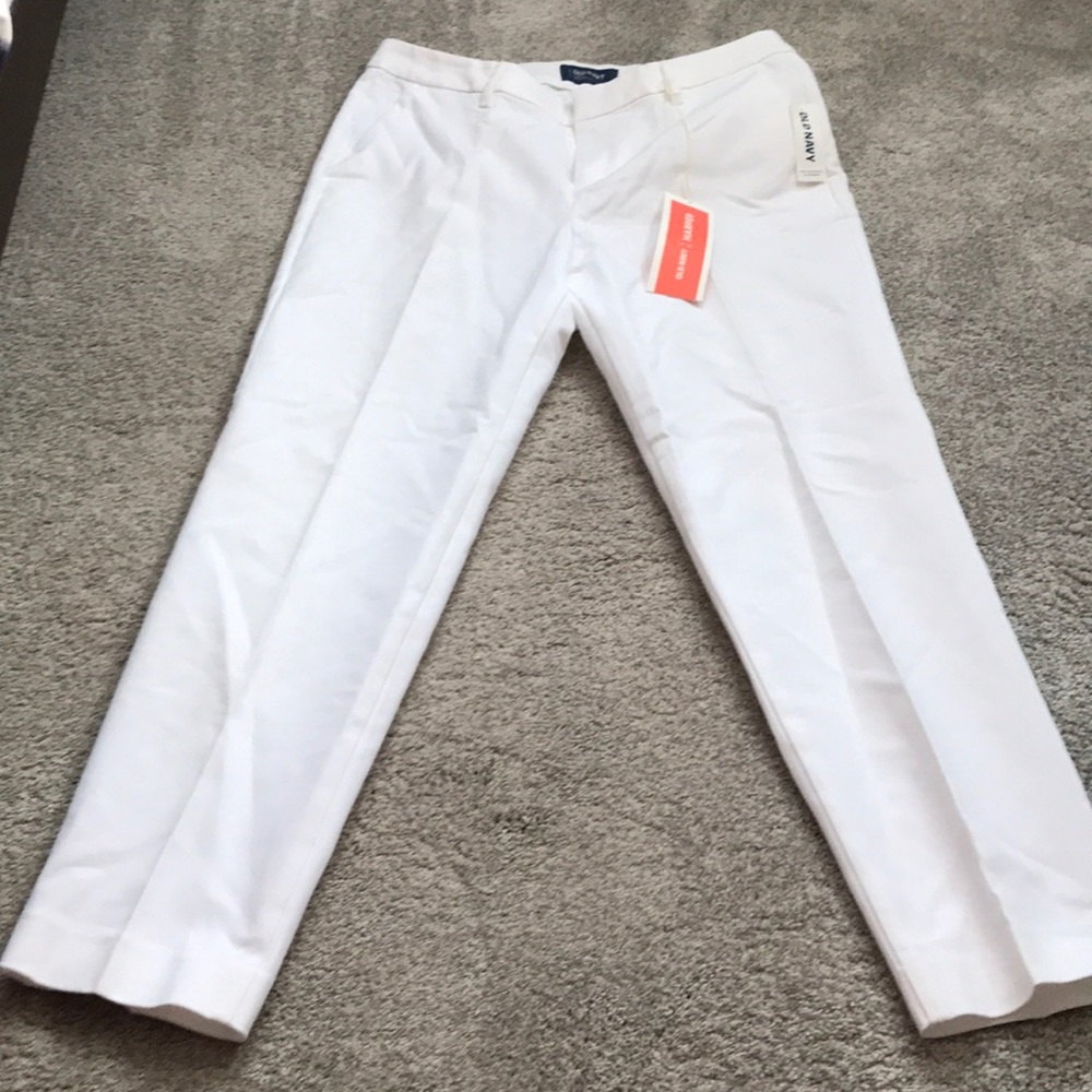 White Old Navy Harper Capris